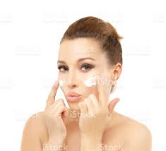 skincare regime moisturising